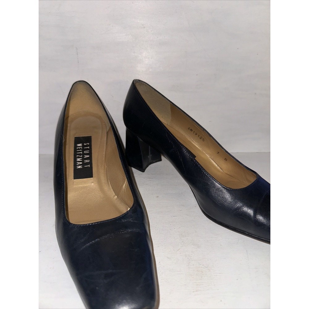 STUART WEITZMAN Leather Square toe Heel Navy Blue Dress Shoe Size 7 EUC